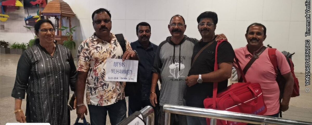 MWS Taxi driver welcoming Mr Niyas Muhammed and group at Suvarnabhumi Airport for private transfer to Pattaya MWS Taxi driver welcoming Mr Niyas Muhammed and group at Suvarnabhumi Airport for private transfer to Pattaya